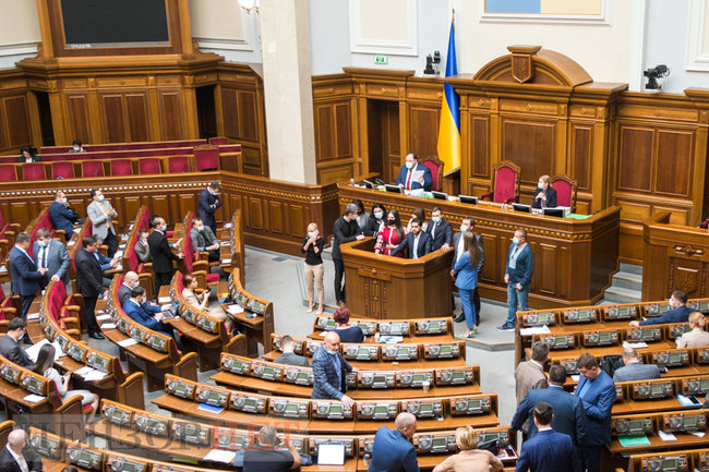 Присяга Аксенова под крики Ганьба!, беседа Власенко и Шуфрича, сообщение Шахову: Сергуня камасутру забрать? Или будешь изучать?, - работа ВР 19 мая 13
