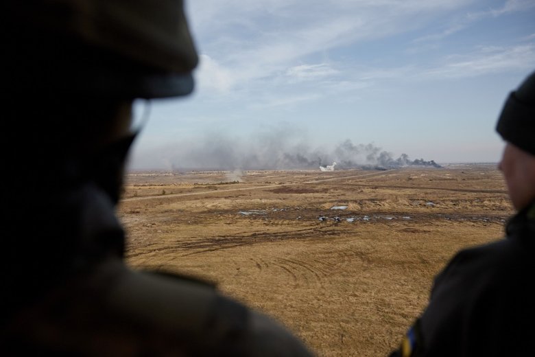 Зеленский проверил ход военных учений в Ривненской области 05