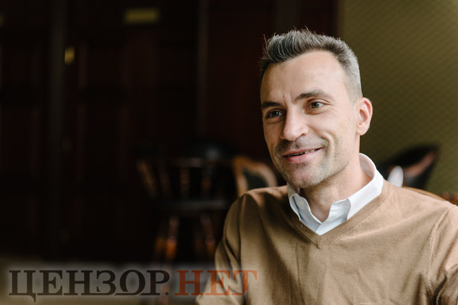 Ексчлен ВККС Андрій Козлов: У будь-якій нормальній країні, якщо сплив би такий скандал із суддями, як в Окружному адмінсуді Києва, - усі пішли б у відставку 06