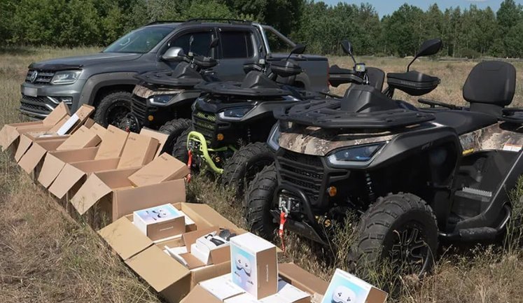 Допомога на 196 мільйонів: "Сталевий фронт" Ріната Ахметова передав 157-й ОМБр нову партію техніки. ФОТО