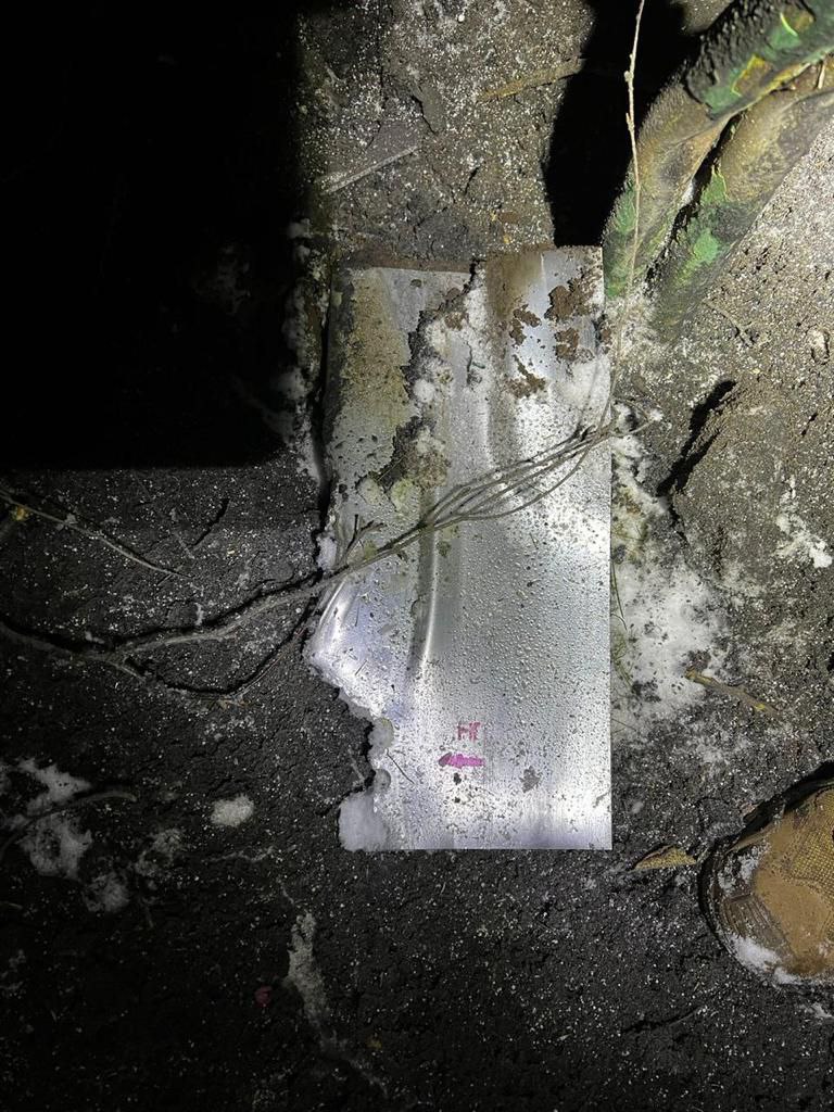 Russians attack New York in Donetsk region with aerial bombs and missile: 3 people wounded, 5 more trapped under rubble 03
