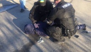 Закарпатский таможенник "погорел" на взятке в 500 долларов. ФОТО