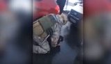 В Харькове сотрудники полиции и спецподразделения КОРД задержали группу наркоторговцев-иностранцев и изъяли наркотиков на 400 тысяч гривен. ВИДЕО