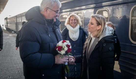 Austrian Foreign Minister arrives in Kyiv on a visit