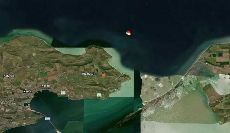 Two tankers attacked in Taganrog Bay: one vessel engulfed in flames