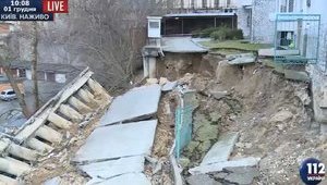 Groundwater caused collapse of load bearing wall of apartment house in Kyiv: evacuation of residents underway. PHOTO