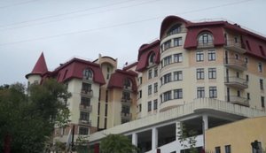 Wife of former SBU head was presented apartment worth more than $1 million, - investigation. DOCUMENT
