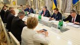 Порошенко призвал главу ЕБРР Чакрабарти "удвоить объемы финансирования проектов и расширить сферы их применения в Украине". ФОТО