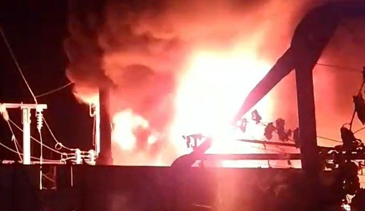 Ночная атака на "УЗ": враг пытался вывести из строя подстанции, питающие железнодорожную сеть. ФОТО