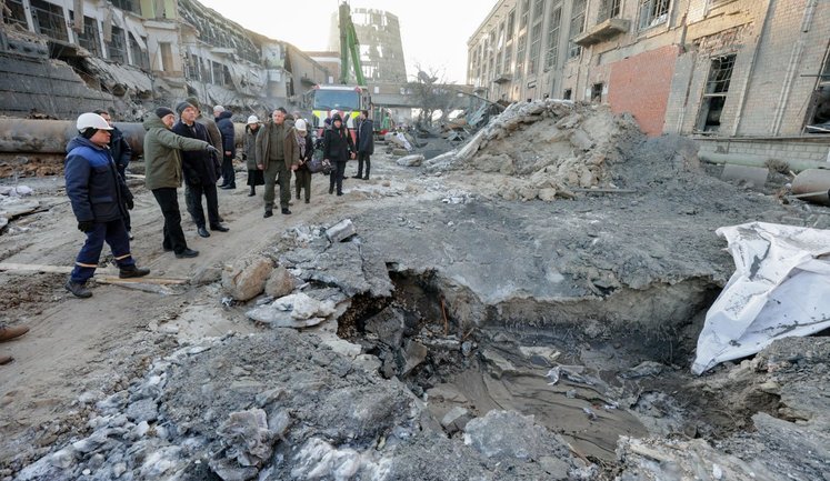 Дарницька ТЕЦ у Києві сильно пошкоджена після нічної атаки РФ, відновлення займе значний час, - Шмигаль