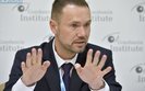 Шкарлет повторяет риторику Табачника, но глобально навредить не сможет из-за профессиональной несостоятельности, - нардеп "Голоса" Совсун
