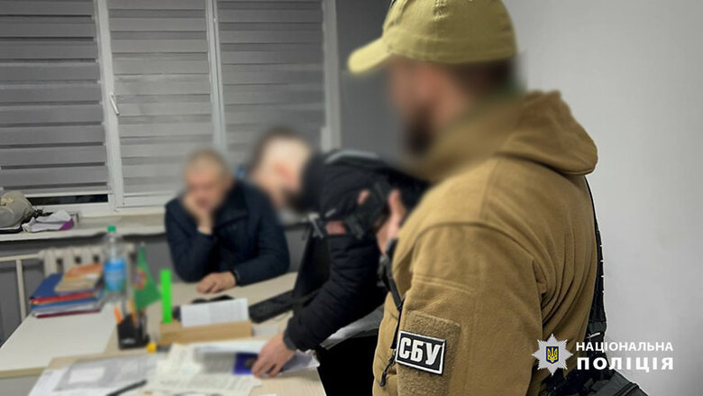 Поліція Києва затримала помічника начальника Подільського РТЦК та СП