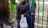 Шестирічного сина білоруської активістки відвезли до притулку, коли затримана мати не змогла забрати його зі школи. ВIДЕО