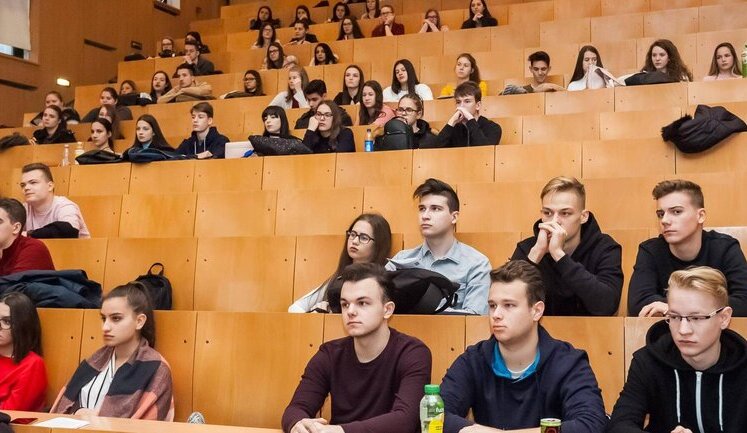 Ministry of Education is changing rules for admission to postgraduate training program in 2024 due to rush among men of military age
