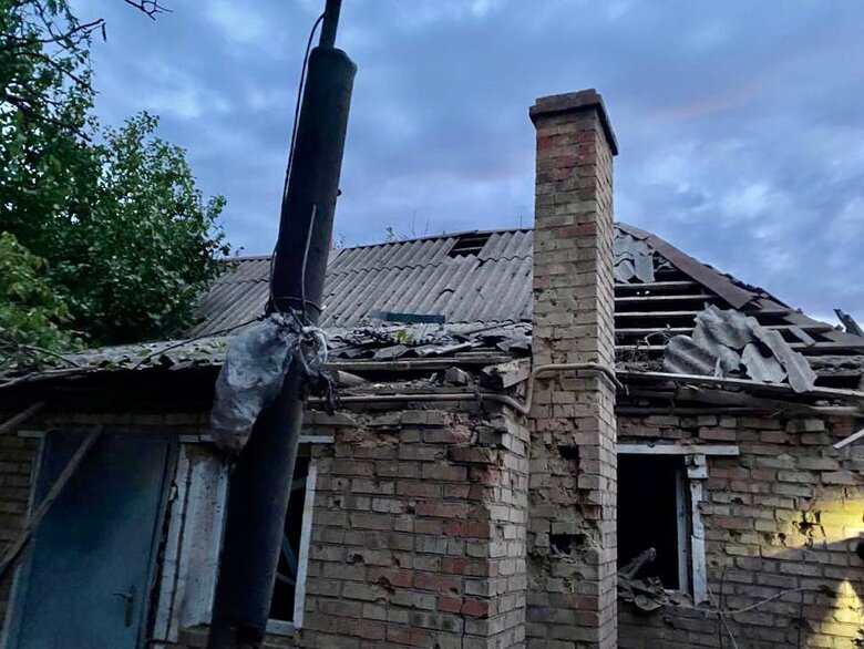 Окупанти вдарили із Градів по Нікополю, - Резніченко 01