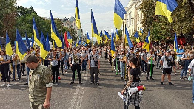 У центрі Києва відбувся Марш захисників України 08