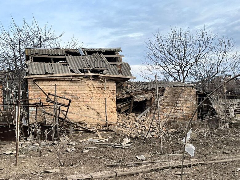 Russians shelled Nikopol with artillery: Two men were wounded 03