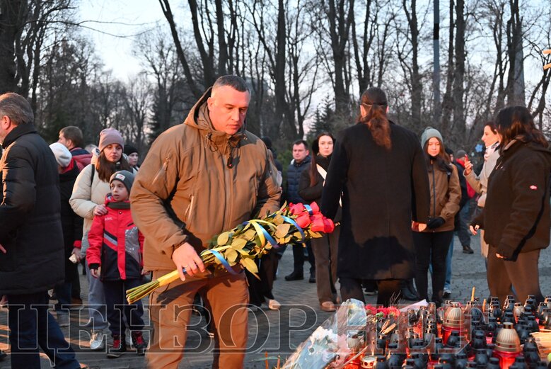 В Киеве почтили память жертв Голодомора 20