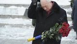 Азарову и Литвину на Тарасовой горе кричали "ганьба"