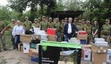 Порошенко привез в Авдеевку комплект видеоразведки для 72-й бригады. ФОТОрепортаж