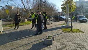 Правоохранители снова пришли с проверкой в музей Революции Достоинства. ФОТО