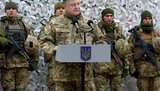 "На днях ВСУ было передано почти 10% годовой продукции украинского оборонпрома", - Порошенко. ВИДЕО