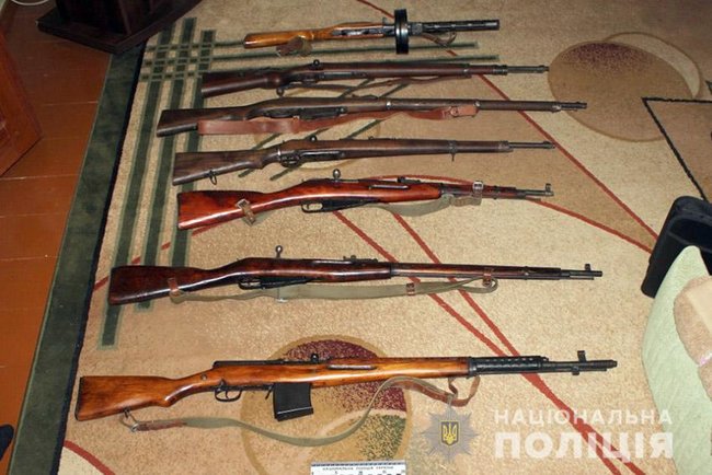 Житель Хмельнитчины создал подпольный музей оружия, - Нацполиция 01 Житель Хмельнитчины создал подпольный музей оружия, - Нацполиция 01