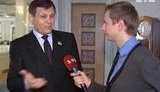 Депутаты не смогли узнать текст песни "Два кольори" Павлычка: По жизни нужно слушать эти слова, а не то, что несут по телевизору. ВИДЕО.