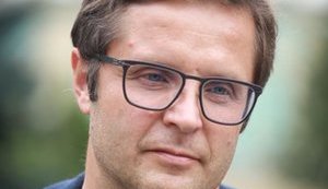 У процес політико-правового врегулювання ситуації з великою приватизацією доведеться втручатися президенту, - Холодов