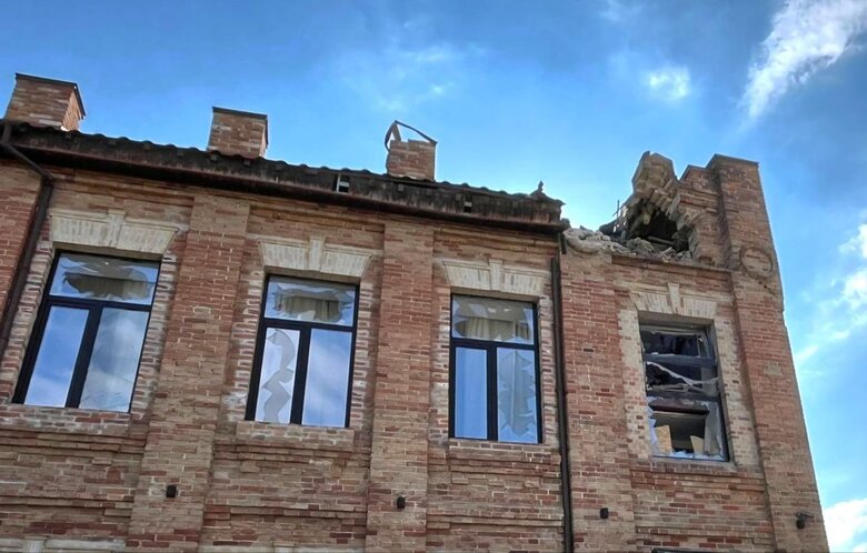 Росіяни продовжують обстрілювати Нікопольщину.