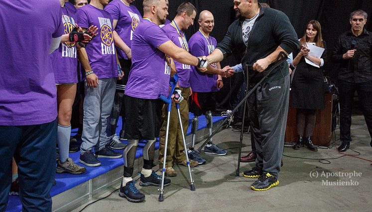Kyiv hosts CrossFit competition for limbless ATO veterans. PHOTOS