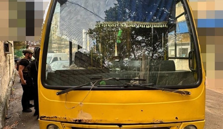 Російське "сафарі" проти херсонців вже давно вийшло за межі, - Зеленський про удар РФ по маршрутці. ФОТОрепортаж