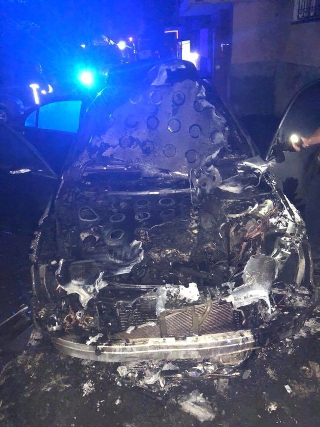 Автомобіль депутата міськради Стельмащука підпалили вночі в Рівному 02