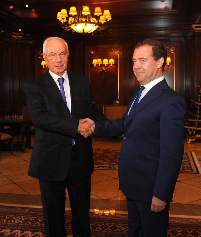 медведев азаров
