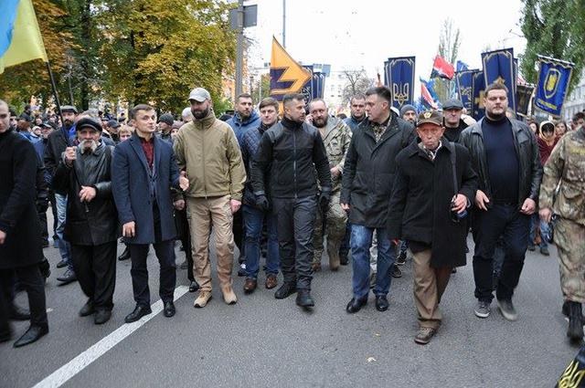 Националисты провели в Киеве Марш Славы Героев 06