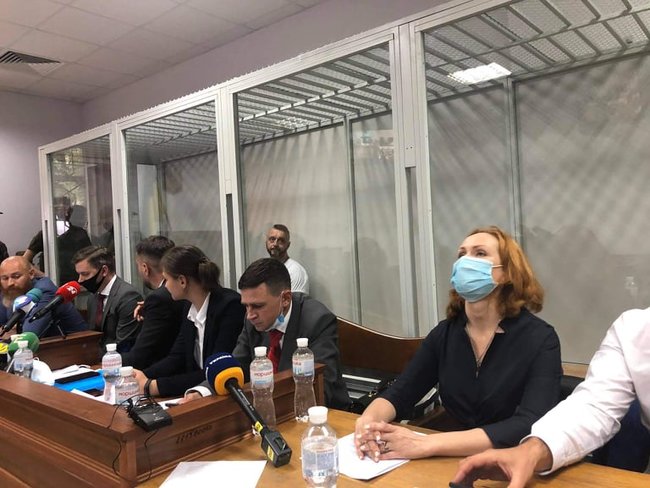 Суд почав підготовче засідання у справі Шеремета: під будівлею відбувається акція на підтримку Антоненка, Дугарь і Кузьменко 15