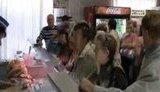 Очередь за мясом в Беларуси занимают с ночи: Раньше меня надо было прийти. А мне мало. Мне бы пару кабанчиков. ВИДЕО.