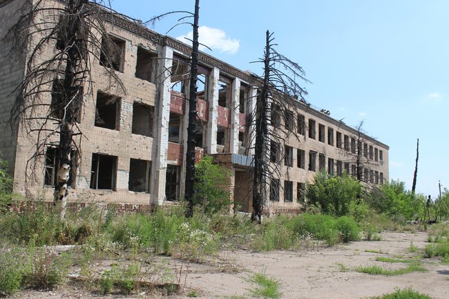 Командувач ООС Сирський перевірив бойові позиції в районі н.п. Піски, - штаб 06