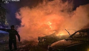 Понад 2200 дронів, близько 1650 КАБів та 38 ракет випустила РФ по Україні за тиждень, - Зеленський. ВIДЕО