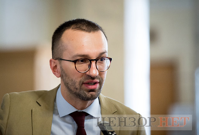 Сергей Лещенко: Превращение Украины в банановую республику достигло новых высот - никем не уполномоченный гражданин США Джулиани указывает украинскому президенту, с кем иметь дело, а с кем - нет 02 Сергей Лещенко: Превращение Украины в банановую республику достигло новых высот - никем не уполномоченный гражданин США Джулиани указывает украинскому президенту, с кем иметь дело, а с кем - нет 02