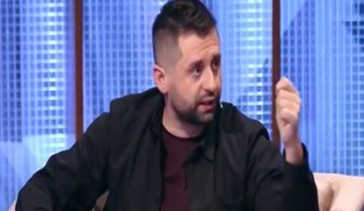 "Ми трахнемо ці майданчики до того, що хтось сяде за ґрати", - Арахамія про корупційні схеми. ВIДЕО