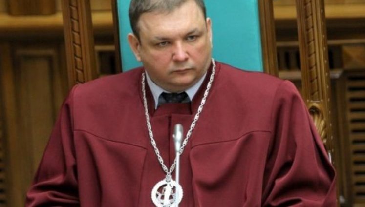 Shevchuk reinstated as chairman of Ukraine's Constitutional Court