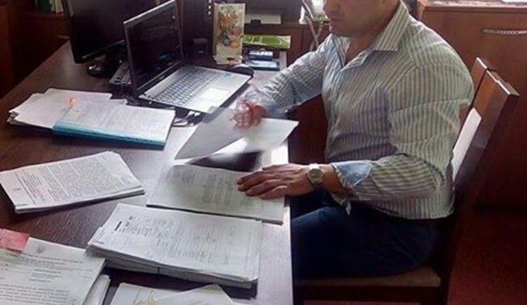 State Land Cadastre official detained accepting $3,000 in bribe, - Lutsenko. PHOTO