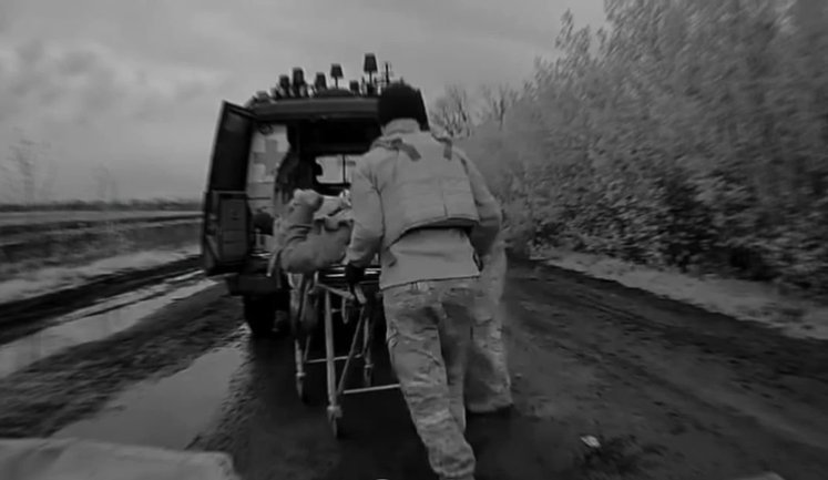 Сім годин під вогнем: спецпризначенці "Омеги" провели надскладну евакуацію пораненого за допомогою НРК. ВIДЕО