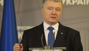 Порошенко про суд над бойовим генералом Павловським: Це ганьба Зеленському