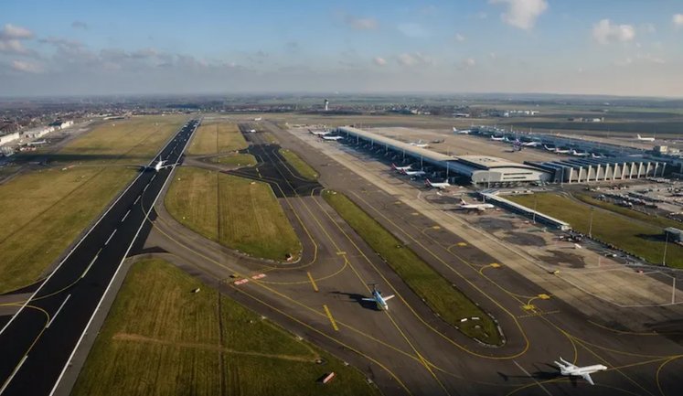 Рада з нацбезпеки Бельгії проведе екстрене засідання через інциденти з невідомими дронами