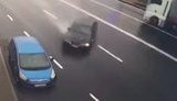 Смертельна ДТП в Броварах за участю поліцейського, який врізався на автомобілі в зупинку громадського транспорту. ВІДЕО камер спостереження
