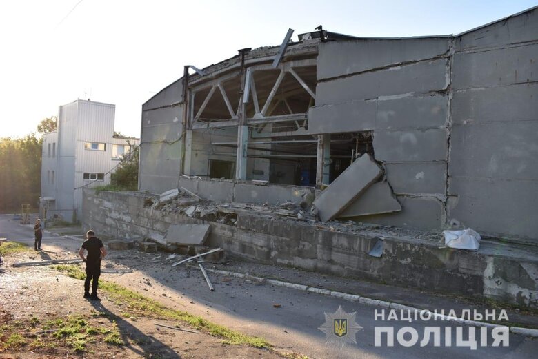 Последствия вражеского ракетного удара по депо харьковского метрополитена 05
