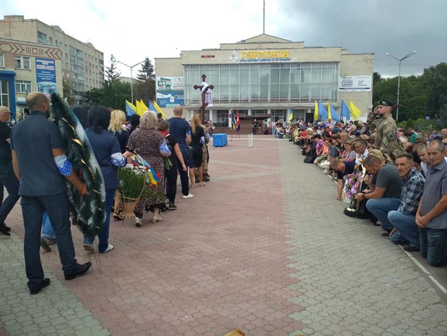 С воином 24-й ОМБр Романом Джерелейко, погибшим на Донбассе, простились на Хмельнитчине 02