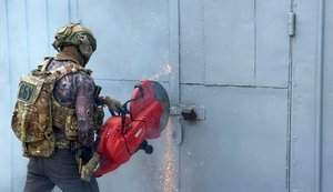 Проведено 29 обысков, изъят арсенал оружия и миллионы наличными: раскрыта преступная группа в Запорожье, - Нацполиция. ВИДЕО+ФОТО